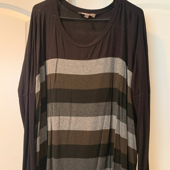 RED 23 Long sleeve Shirt size M/L & 20% OFF if you buy 4 items I sell ! - Picture 1 of 5